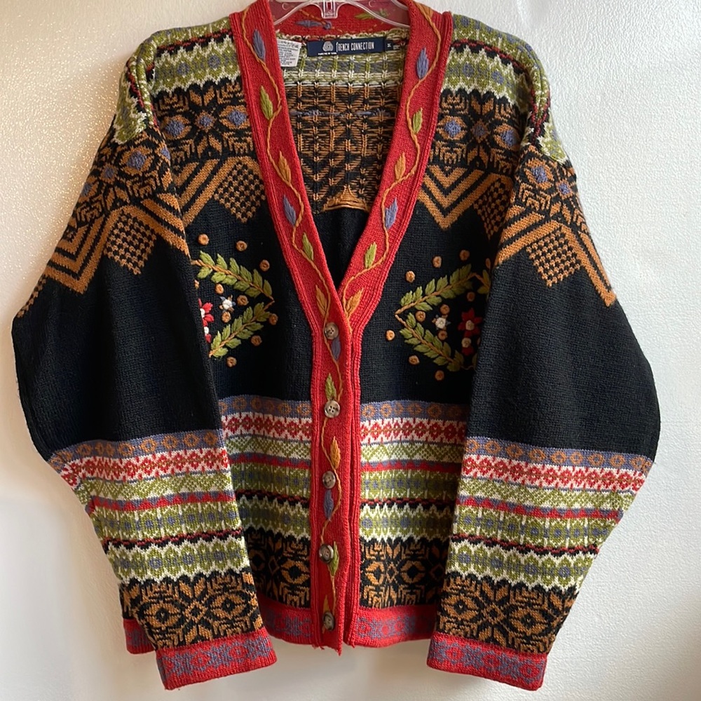 French Connection pure new wool embroidered v-neck cardigan sweater size medium